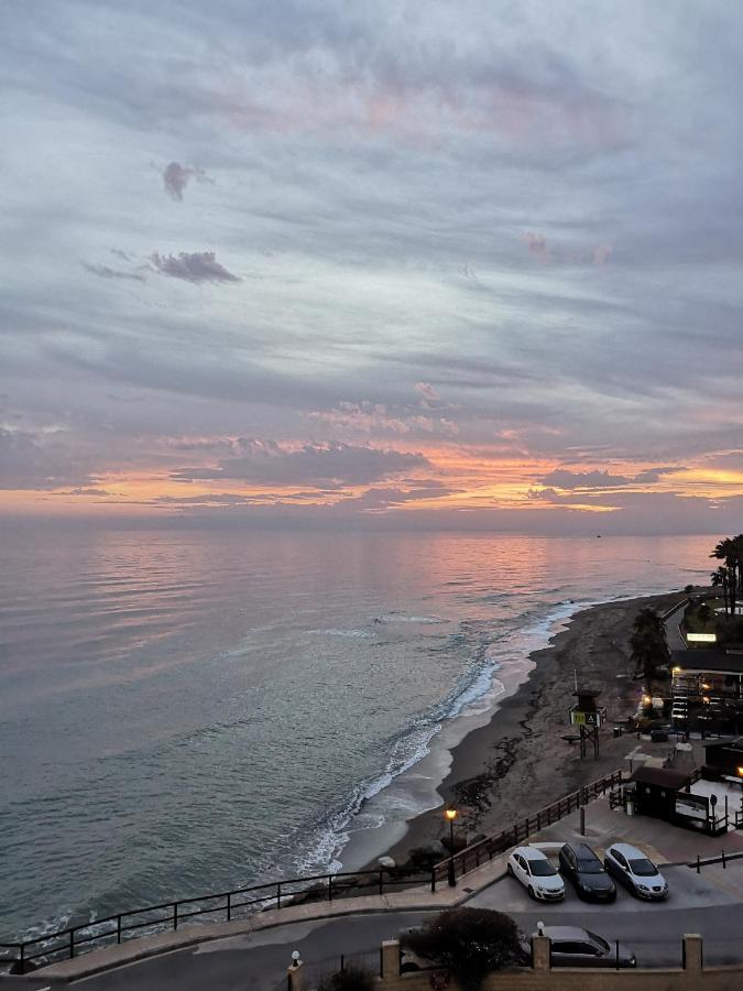 Beachfront Apartment Near Marbella Sitio de Calahonda Luaran gambar